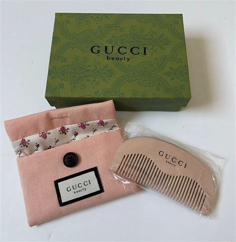 gucci pink comb